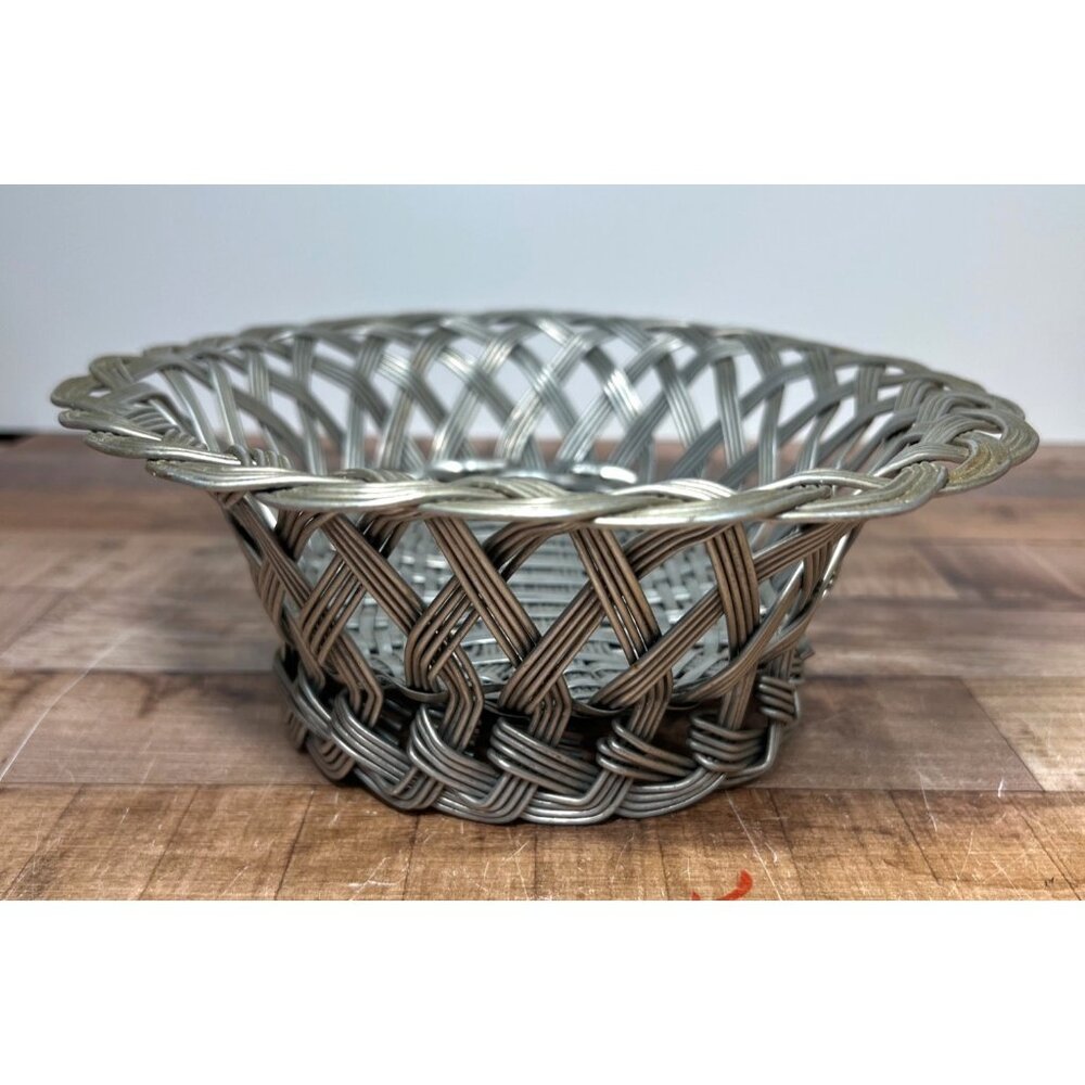 MCM Metal Woven Modern Design Fruit Bread Basket 12"x10" Silver Plate? - Picture 3 of 6